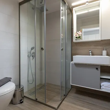 Sky Luxury Апарт-отель 4*