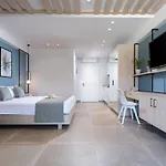 Sky Luxury Aparthotel 4*
