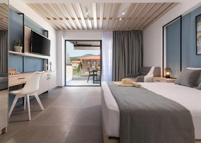 Sky Luxury Aparthotel